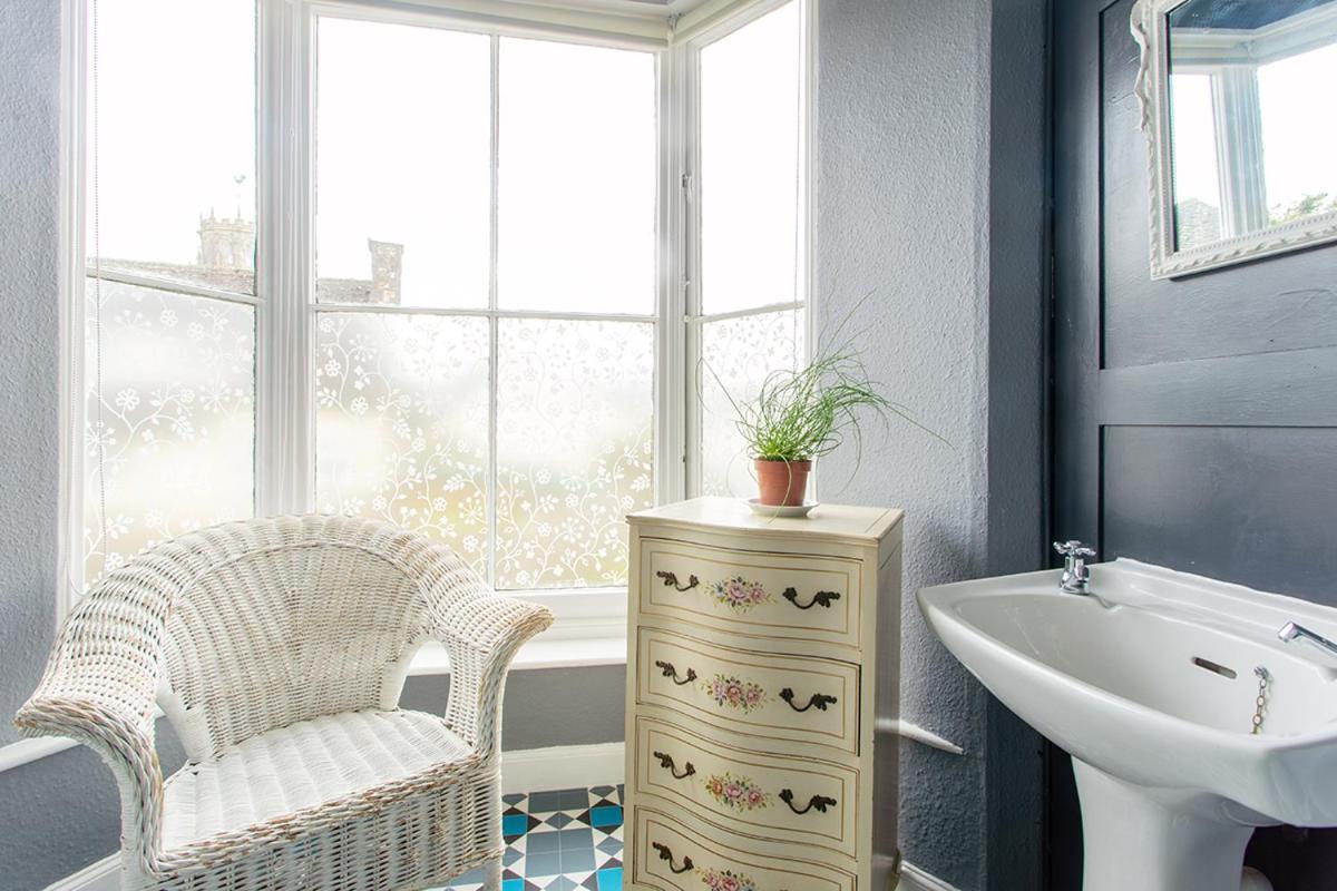 The Bear Bread Bakery B&B, Ensuite Rooms Above The Bakery, Colyton Exterior foto
